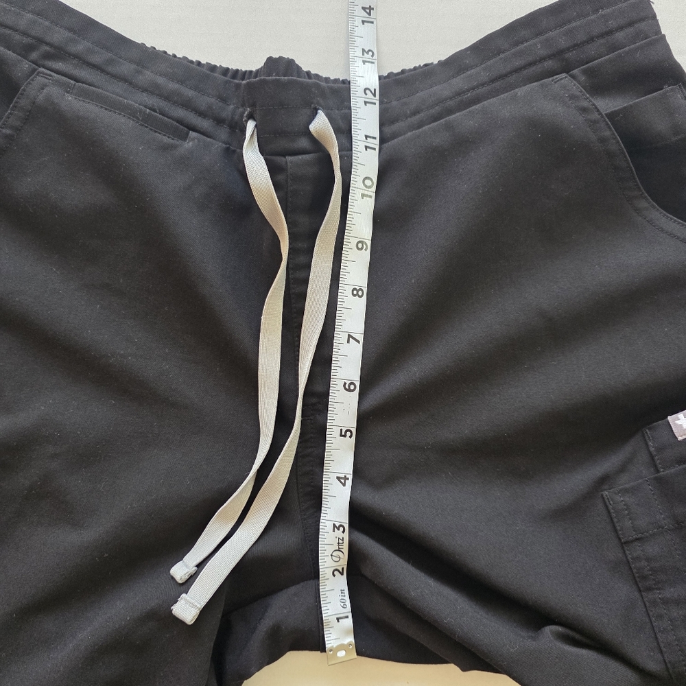 FIGS Yola High Waisted Skinny Tapered Leg Scrub Pants M Black  Tailored Nursing - Picture 14 of 16